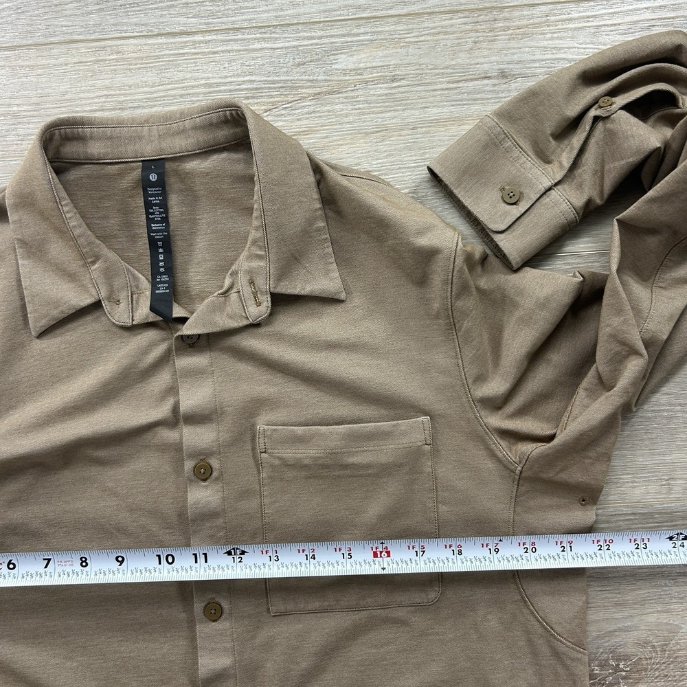 Lululemon Large Commission Long-Sleeve Shirt Pocket Mens Tan Four Way Stretch - Picture 6 of 9